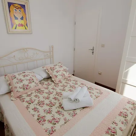 Apartment Kos Murter