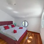 Apartment Kos Murter