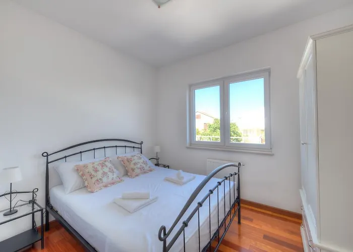 Kos Apartment Murter